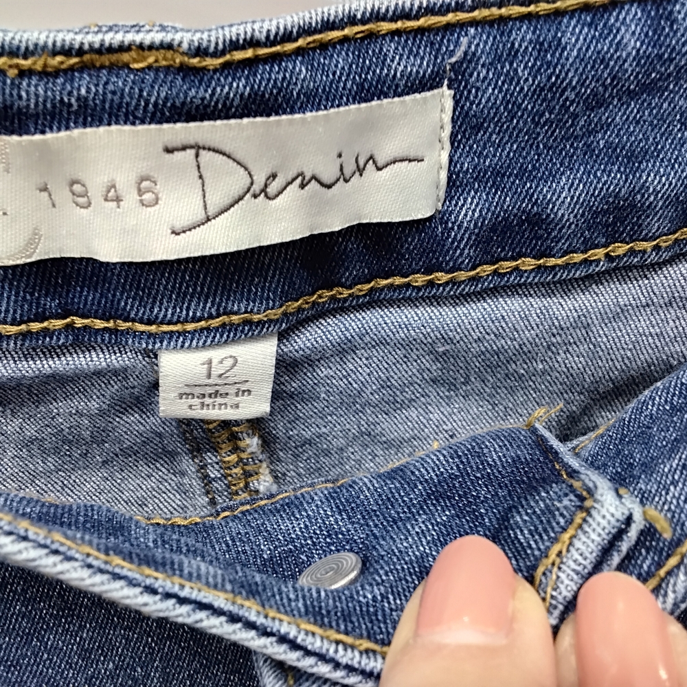 3881 Size 12 Est. 1946 Denim Floral Applique Straight Leg Jeans - Picture 5 of 6